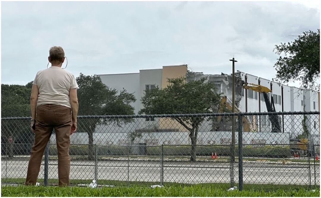 Se espera que la operación dure "varias semanas", informó el Distrito Escolar del Condado de Broward en un comunicado. Los familiares de las víctimas podrán observar el trabajo desde un espacio reservado para ellos en el instituto en Parkland. Foto: EFE