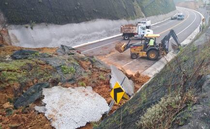 Derrumbe provoca cierre de la autopista Toluca-Zitacuaro