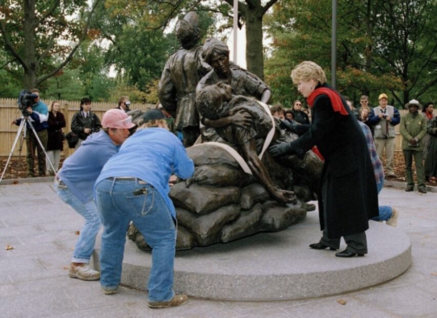 Fallece Glenna Goodacre, creadora de monumento dedicado a la mujeres en Washington