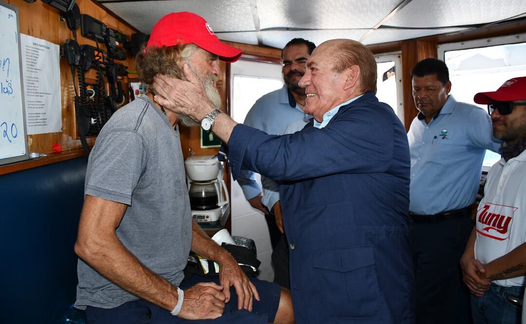 Shaddock, de 54 años, llegó el martes al puerto mexicano de Manzanillo. Estaba sonriente y de buen humor. Su larga barba rubia y su delgadez eran la viva imagen de un náufrago. Foto: cortesía