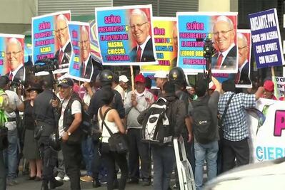 ¿Por qué buscan destituir al presidente peruano Pablo Kuczynski?