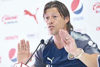 Almeyda ve cacería de árbitros hacia él
