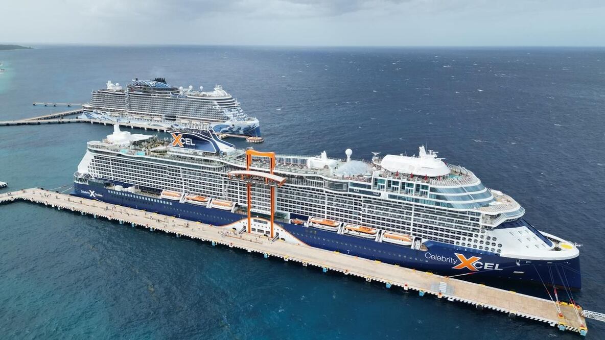 Edge de Celebrity Cruises, arribó a Cozumel, el primer puerto que toca en el mundo después de salir de Miami (11/11/2025). Foto: Especial