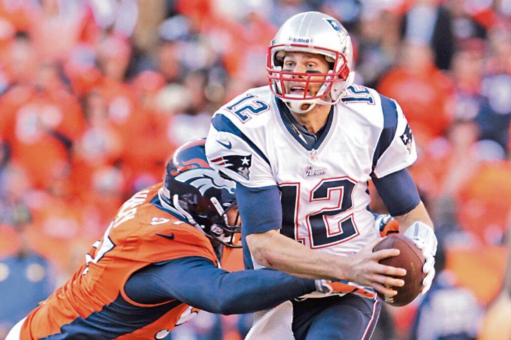 Tom Brady tiene récord de 4-5 contra Broncos en campaña regular; es el único conjunto contra el que su marca es negativa (ARCHIVO. EL UNIVERSAL)