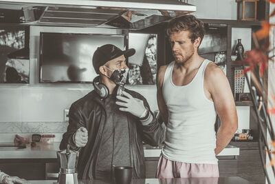 Más reglas, menos besos en los rodajes mexicanos