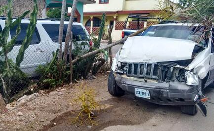 Former Mexican president Calderón involved in car accident