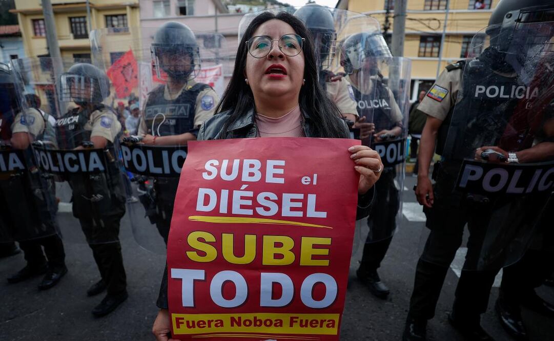El ministro del Interior de Ecuador, John Reimberg, amenazó con detener a los "actores intelectuales que están detrás" de "financiar la violencia" que se ha generado en las protestas indígenas por el alza del precio del diésel. (05/10/25) Foto: EFE