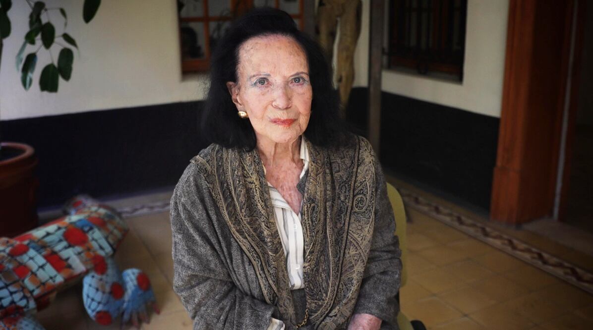 La pintora Lucinda Urrusti falleció a los 94 años; la noticia la dio a conocer el INBAL, en su cuenta oficial de Twitter.
Foto: EFE/ Sashenka Gutierrez