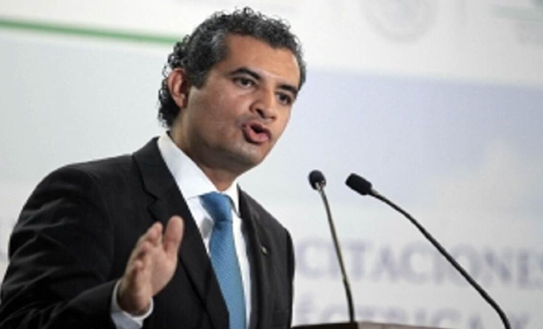 Implican a director de CFE con OHL en audio