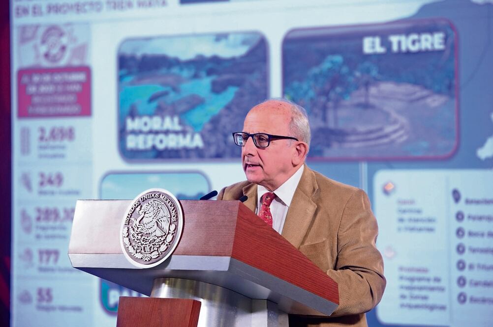 Diego Prieto Hernández, durante una de las varias conferencias que ha dado sobre el avance de la obra. Foto: Archivo / EL UNIVERSAL
