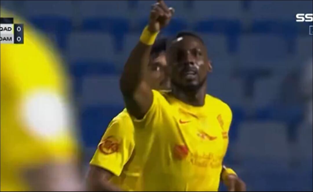 Julián Quiñones festeja el gol de Al Qadisiya / Foto: Especiales