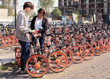 SEMOVI entrega 2 mil 400 espacios para operación de bicicletas sin anclaje