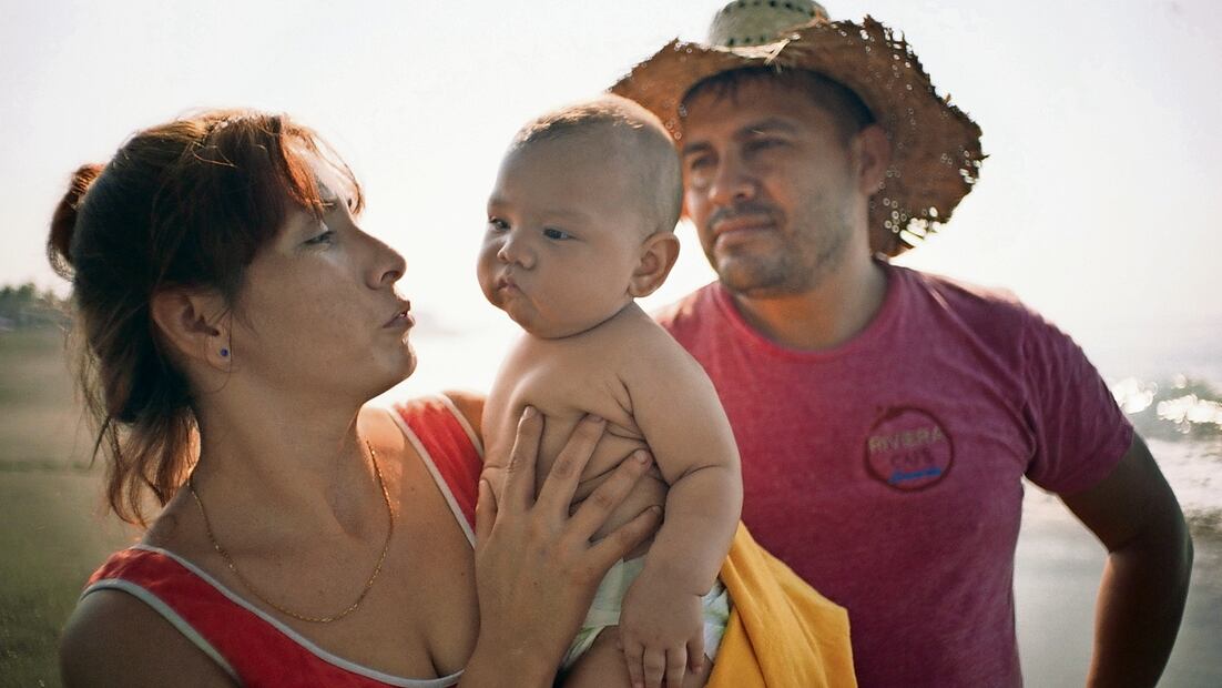 Para la realización del documental, el tío de Noé hizo de su padre; su hermana, de su madre y sus sobrinas de sus hermanas. Foto: Rodrigo Reyes