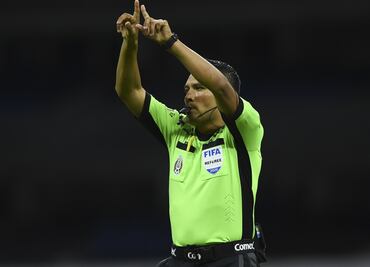 Los árbitros se ponen nerviosos por el VAR