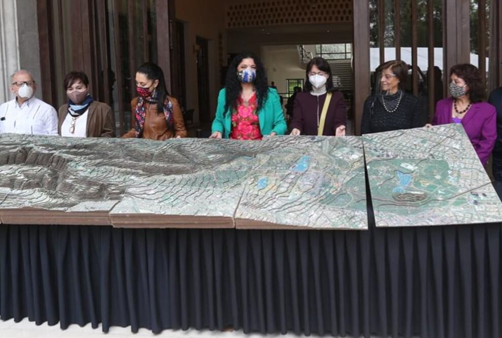 La Jefa de Gobierno, Claudia Sheinbaum, y la secretaria de Cultura federal, Alejandra Frausto. Foto: Captura