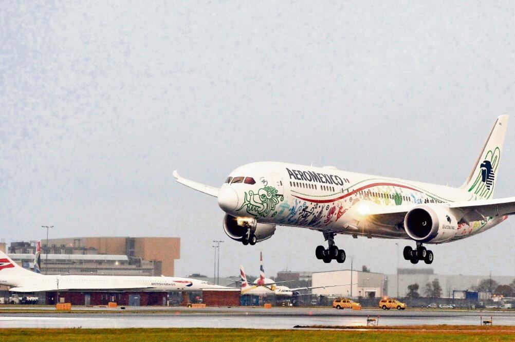 Renovación. La firma tiene 13 aviones Boeing 787 Dreamliner, considerado el más moderno del mundo (ARCHIVO EL UNIVERSAL)