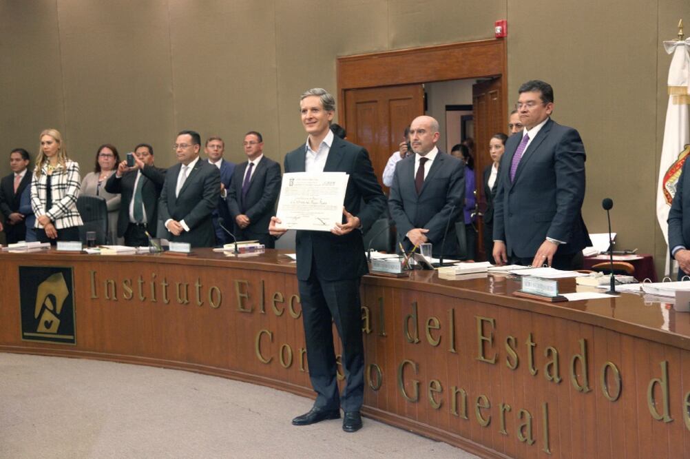 Tras una sesión de 11 horas, el presidente del IEEM, Pedro Zamudio Godínez, confirmó a Alfredo del Mazo Maza ganador de las elecciones en el Edomex. (JORGE ALVARADO. EL UNIVERSAL)