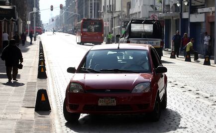 Sancionan a 60 automovilistas por estacionarse en zonas prohibidas