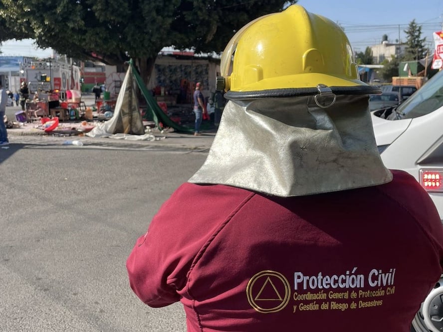 Explosión de tanque de gas en puesto de comida deja 14 heridos en Puebla. (Foto: especial)