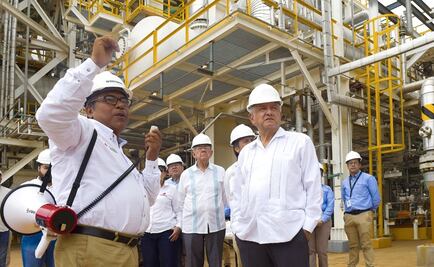 AMLO visita planta de fertilizantes en Coatzacoalcos