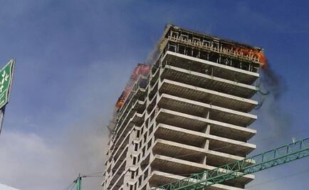 Se incendia edificio en Santa Fe