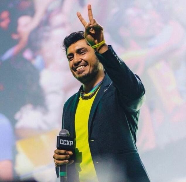 Tenoch Huerta se pasea en Metro de CDMX; ¿su momento más humilde?