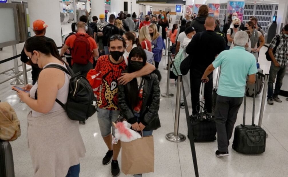 Así celebra EU Acción de Gracias, pese a alza de contagios de Covid-19