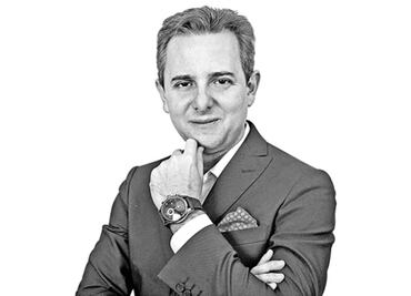 Periodista Luis Cárdenas denuncia amenaza de muerte; "tú eres el siguiente", le escriben en WhatsApp