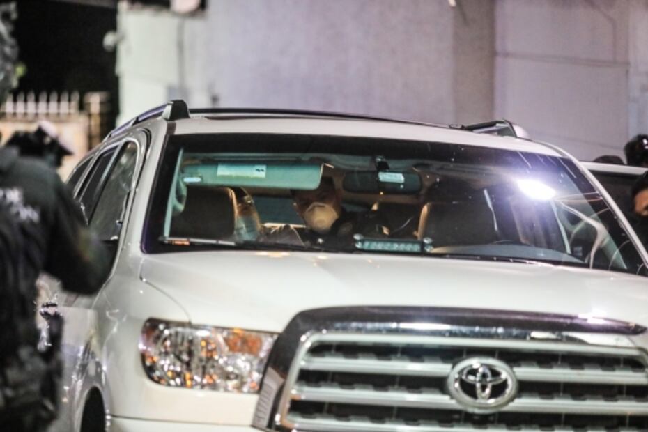 El Gober Precioso disfruta unas botellas en prisión