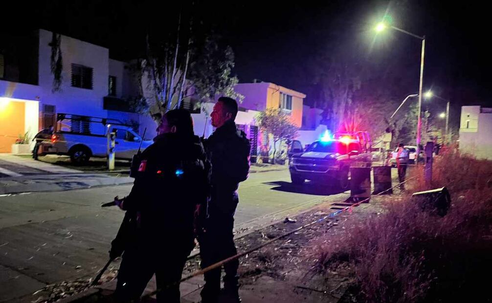 La casa de las victimas fue incendiada por hombres armados. Foto: Cortesía