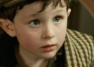 “Titanic”: así luce hoy el niño irlandés que sigue cobrando regalías a 25 años del estreno