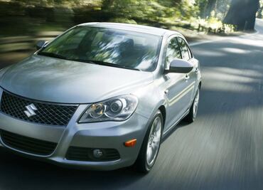Kizashi, de Suzuki, con peligro de que se active bolsa de aire: Profeco