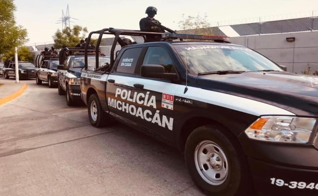 Video images posted on the college’s social media page showed a chaotic scene in which detonations can be heard and clouds of smoke or gas are seen - Photo: Taken from SSP Michoacán's Facebook account