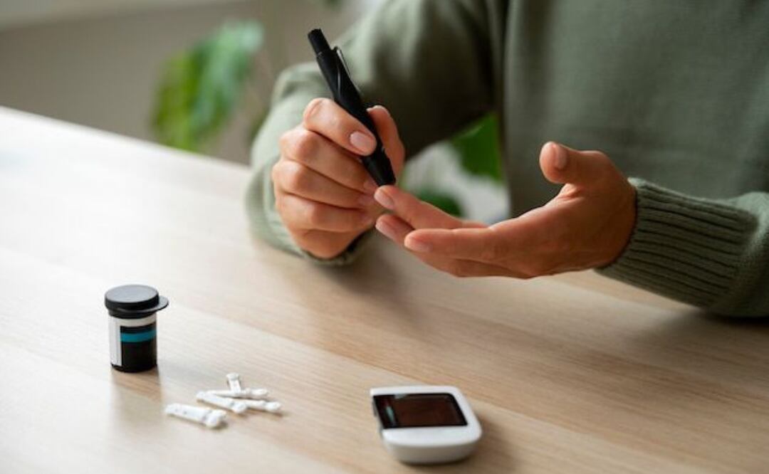 El impacto del chocolate negro en la salud. Fuente: Freepik.