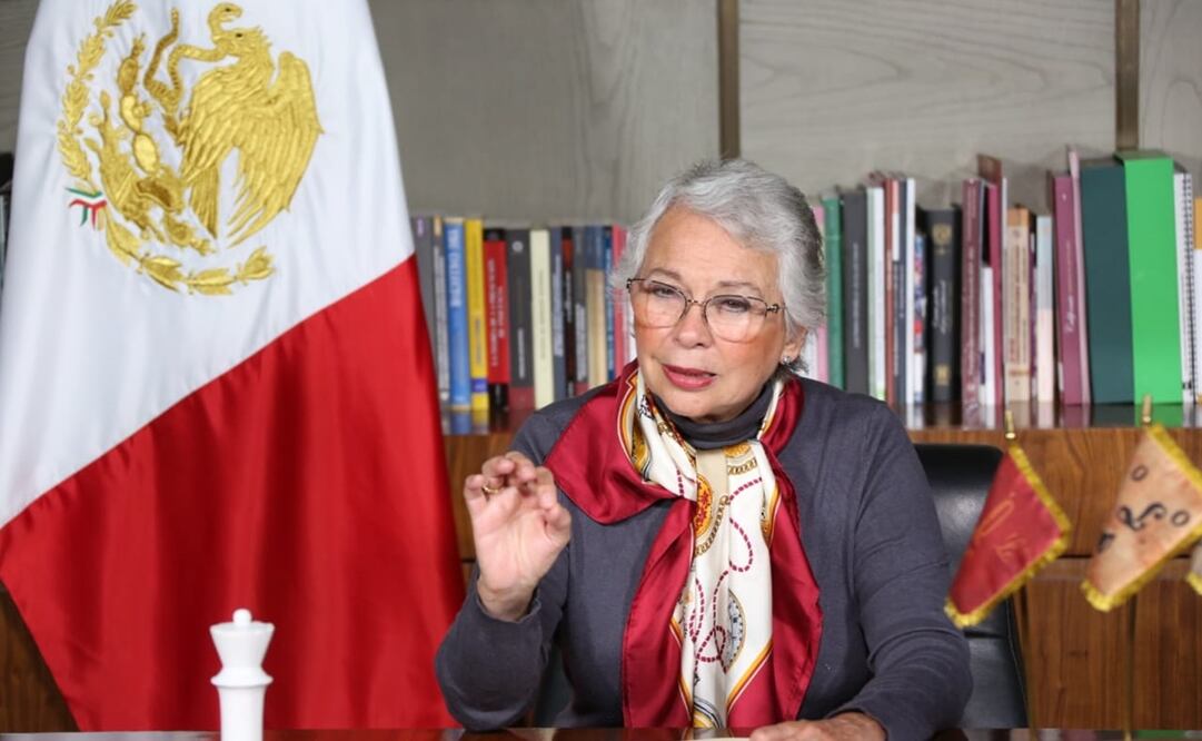 La secretaria de Gobernación, Olga Sánchez Cordero, presentó el libro. Foto: Twitter @M_OlgaSCordero