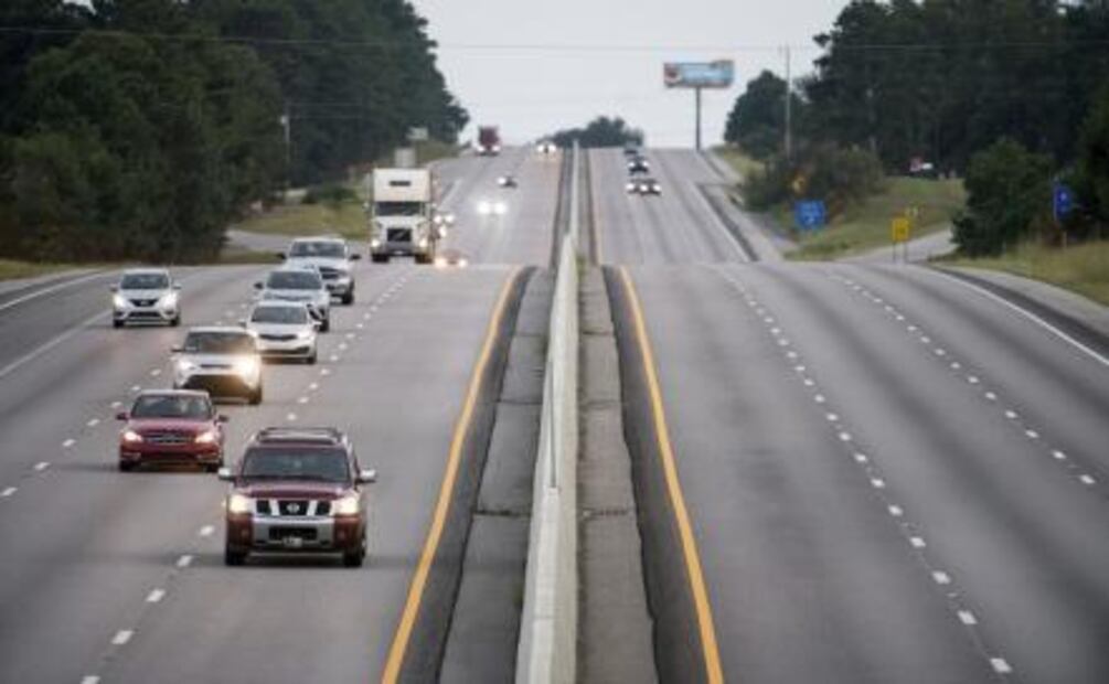 Miles de personas abandonan sus hogares ante la llegada del huracán “Florence”