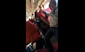 VIDEO Tren Interoceánico: ¡Ayúdennos, por favor!; pasajeros graban desde el vagón momento del descarrilamiento