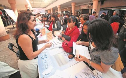 Mayoría de mujeres gana hasta $10 mil