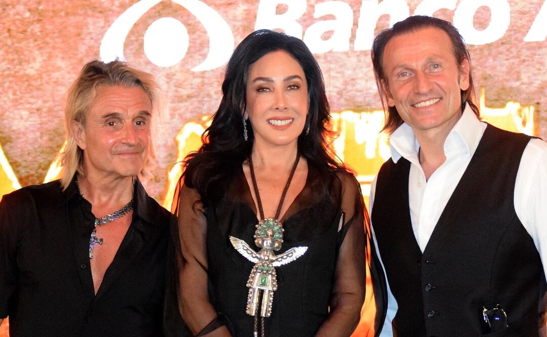 Nacho Cano, María Laura Medina y David Hatchwell en la premiere de "Malinche". Foto: Irving Tobías.