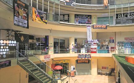 A medias, plazas para reubicar a ambulantes