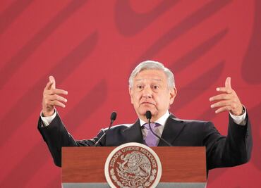 Revisan 94 contratos de internet con Peña Nieto