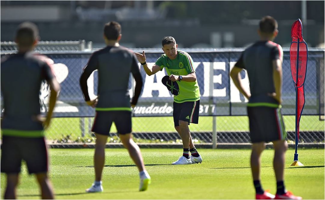 Baja de referentes del Tri no espanta a JC Osorio 