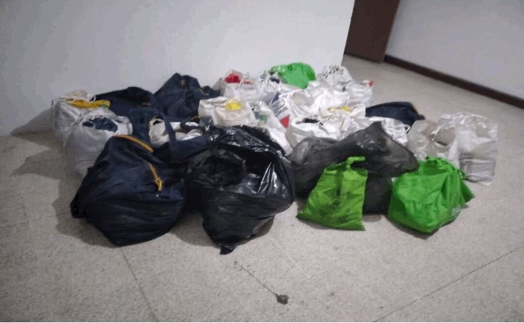 Se llevó a cabo una revisión dentro de un local utilizado para la venta de alimentos Foto: Especial 