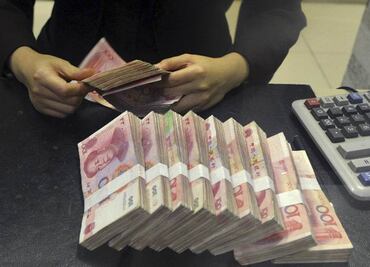 Inyectan 307 mdd a mercado tras devaluación del yuan