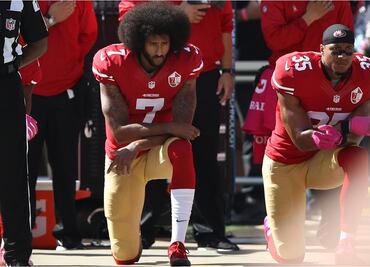 Colin Kaepernick, contemplado por los Chargers