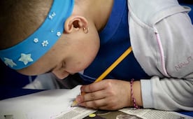 Paco Arango pide atender el cáncer infantil en México; anuncia donativos para dos instituciones