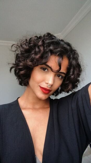 5 cortes en tendencia para pelo rizado perfectos para el verano