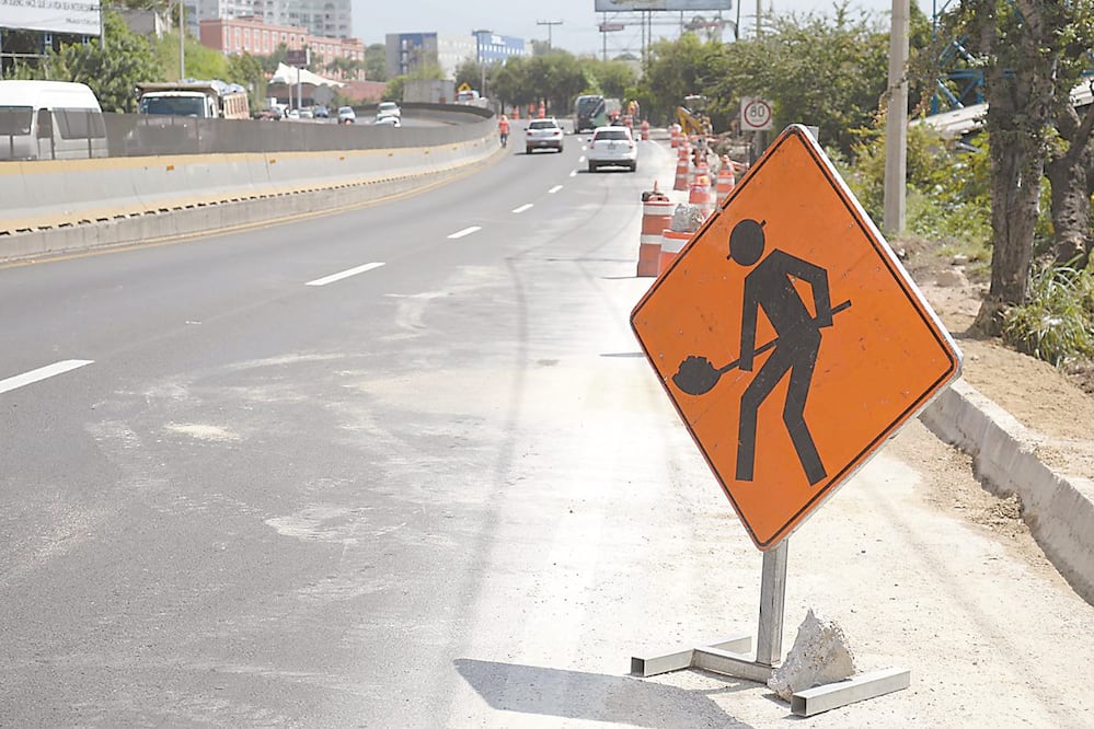 La SCT reconoce que de 763 proyectos carreteros, en 544 existe la posibilidad de no cubrir conceptos asociados al derecho de vía. Foto: Archivo/ El Universal