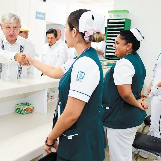 Durante su visita a Huetamo, el presidente Andrés Manuel López Obrador afirmó que en la región ya se están entregando los apoyos de Bienestar. PRESIDENCIA