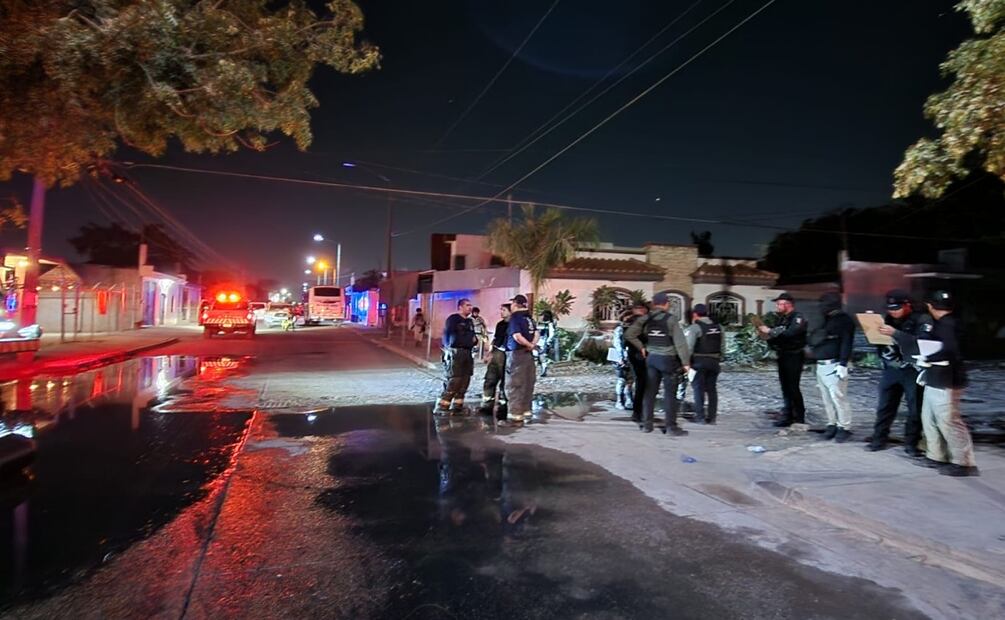 Investigan caso de una persona calcinada y otra gravemente herida tras un incendio en Culiacán. Foto: Especial